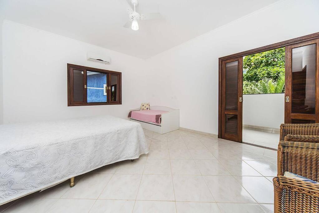 Casa Confortavel E Ampla Com Piscina E Bilhar! Ubatuba