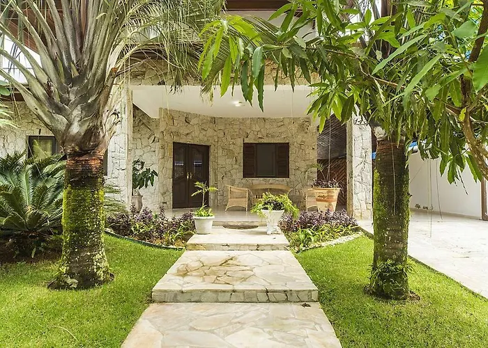 Casa Confortavel E Ampla Com Piscina E Bilhar!