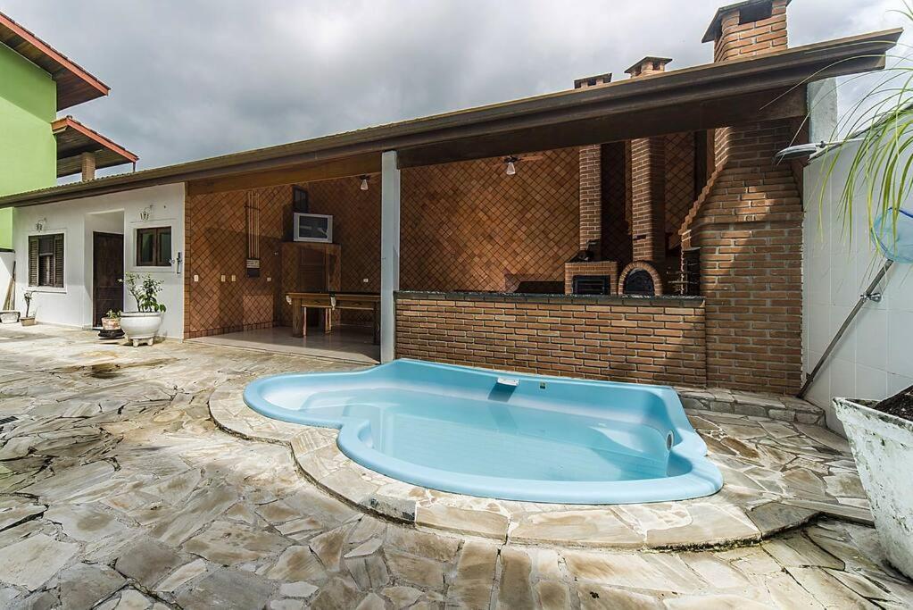 Casa Confortavel E Ampla Com Piscina E Bilhar! *